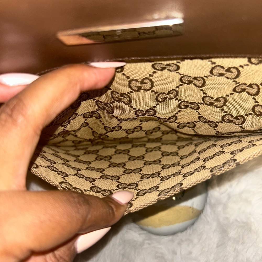Gucci GG Canvas Messenger Bag - Picture 5 of 15